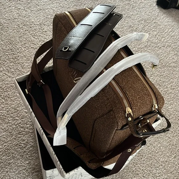 La Mansio Brown Cork Convertible Bag - Picture 3 of 12